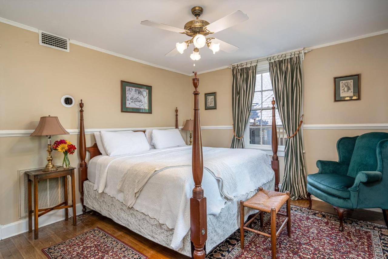 Cedars Of Williamsburg Bed & Breakfast Екстер'єр фото