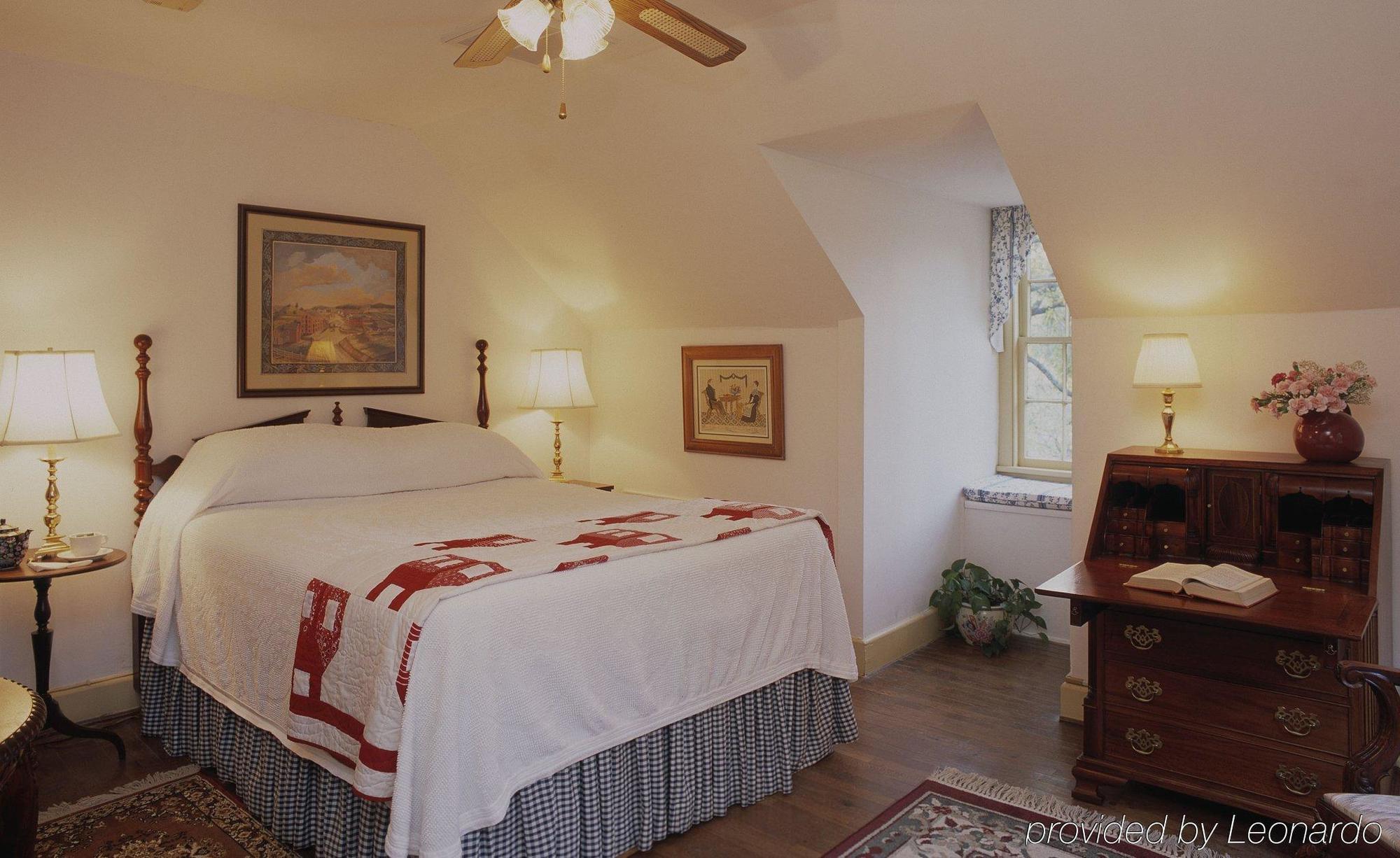 Cedars Of Williamsburg Bed & Breakfast Екстер'єр фото