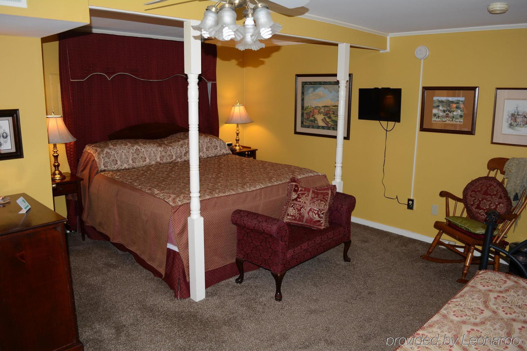 Cedars Of Williamsburg Bed & Breakfast Екстер'єр фото