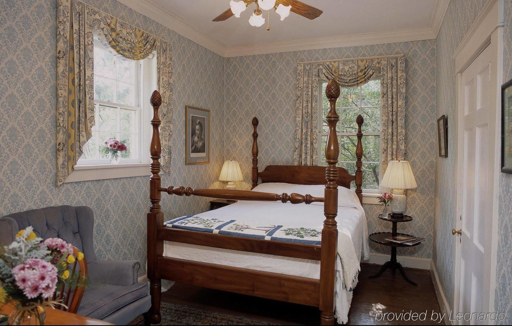 Cedars Of Williamsburg Bed & Breakfast Екстер'єр фото